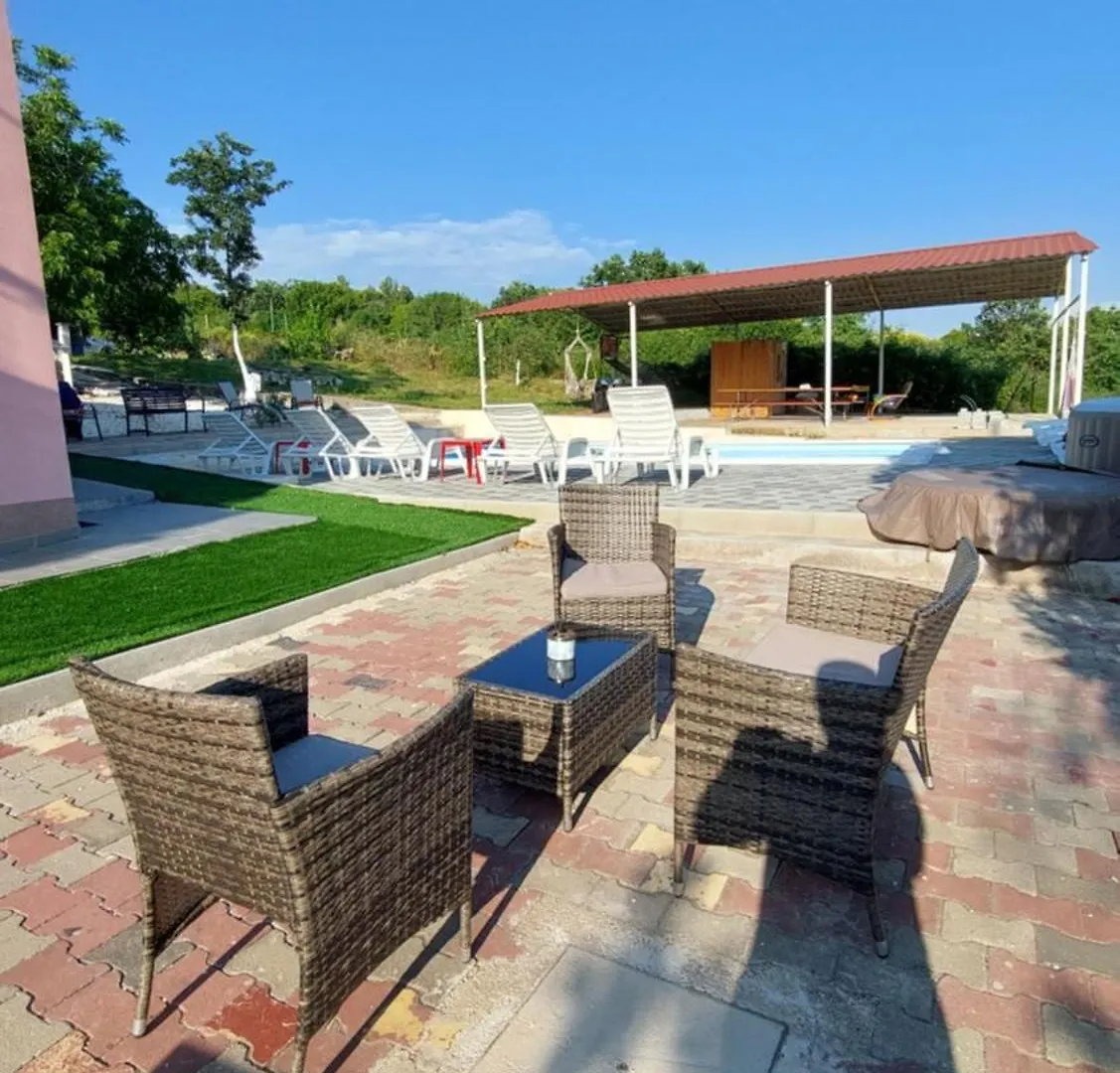 Vila Neyra Pula Villa
